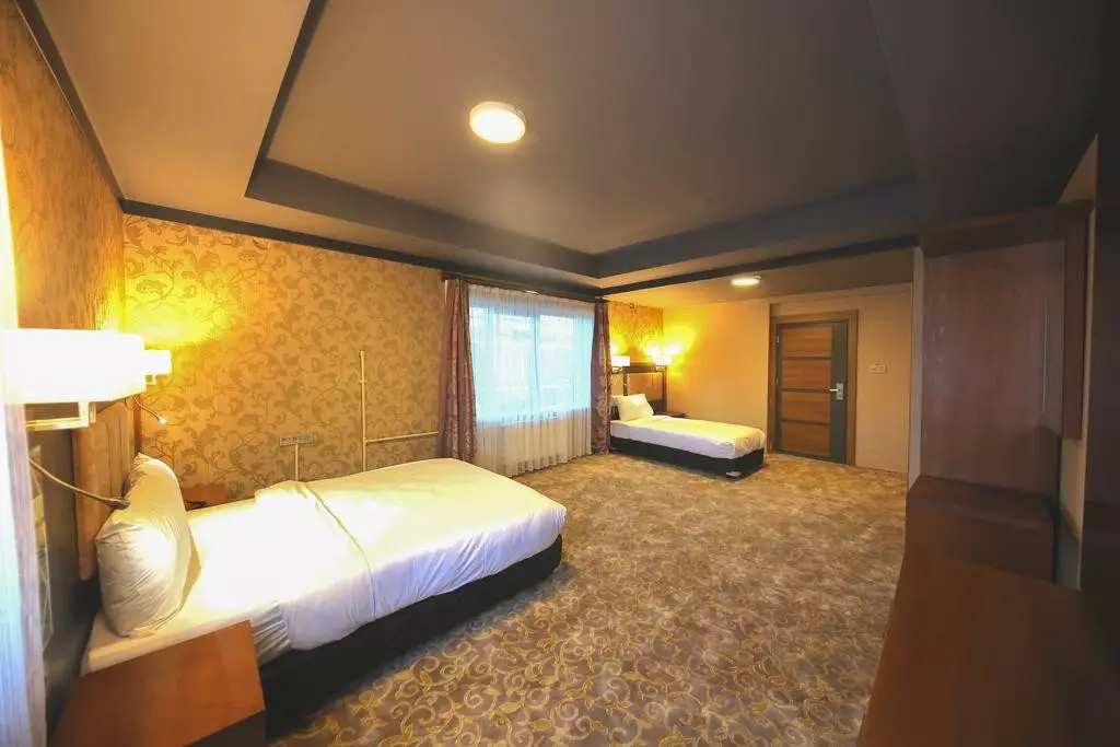 هتل تحت پالاس وان